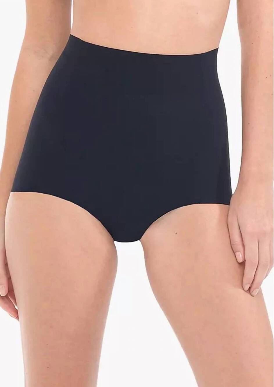 NEW COMMANDO classic shapewear control brief in black